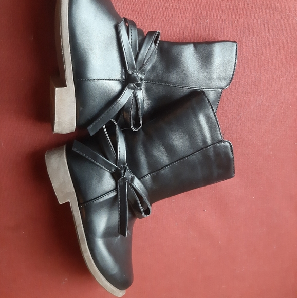 NEW WITH TAGS Girl's boots - little kids -… - Picture 3 of 11